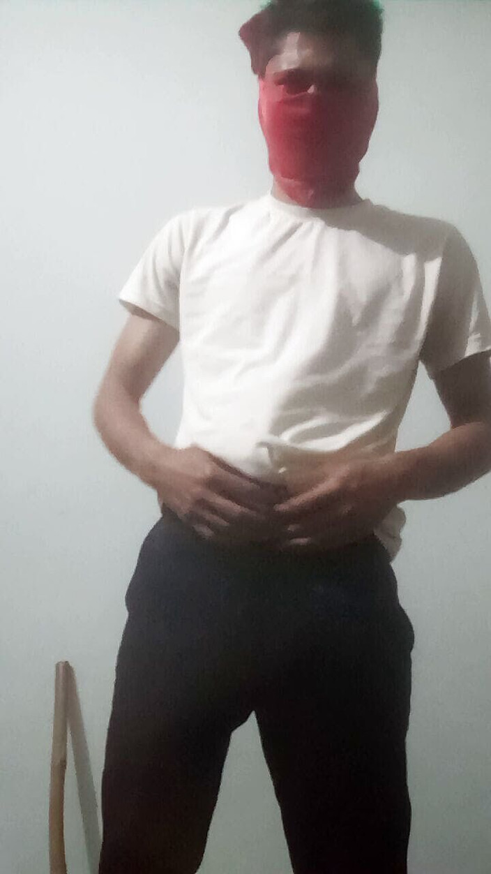 Gangbang straight: Indischer junge nackt und fingern in sein arschloch mit einem...