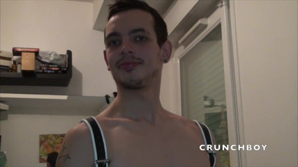 Gaybareback: Twink troia scopata senza preservativo dal grosso cazzo di chris