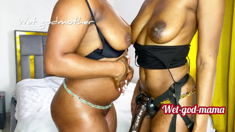 WetGodmother: Teman wanita bertemu untuk kongkek lesbian seksi