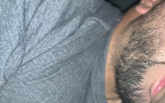 SloppyToppy: Mon amie hétéro me demande une tête mouillée baveuse