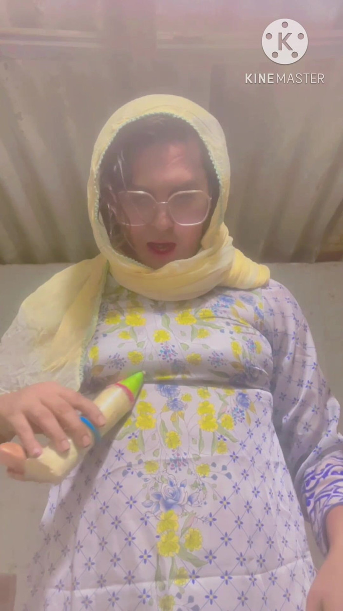 Apple00001: Představujeme moje domácí dildo.