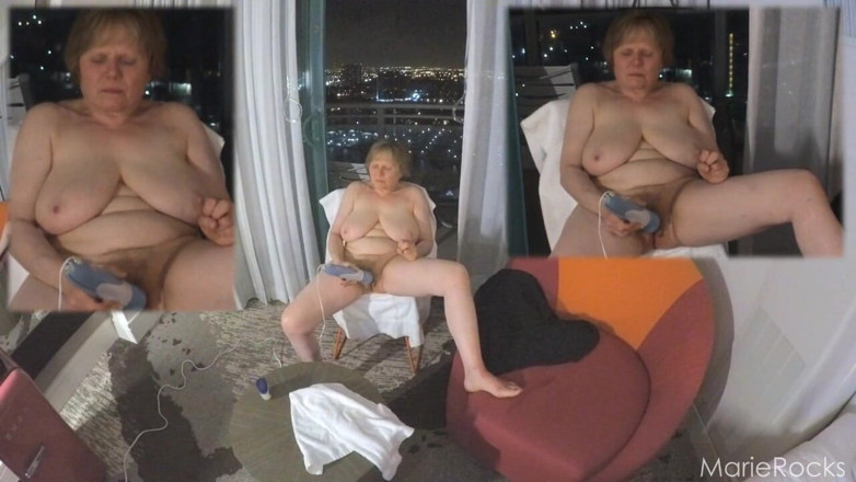 MarieRocks: Reife mutter masturbiert in einer schönen nacht