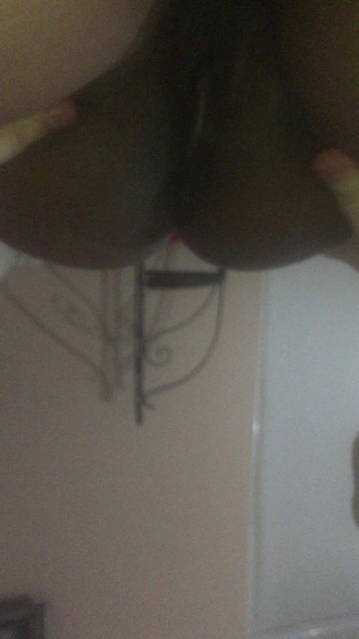 Megacute9999: Indonéská žena zaznamenána během nahé masáže