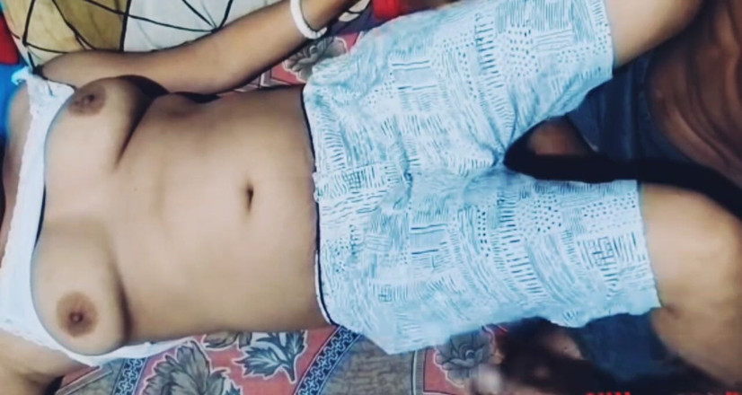 Teensex: My Sexy Bhabi in Bed with Tight Top and Pant...