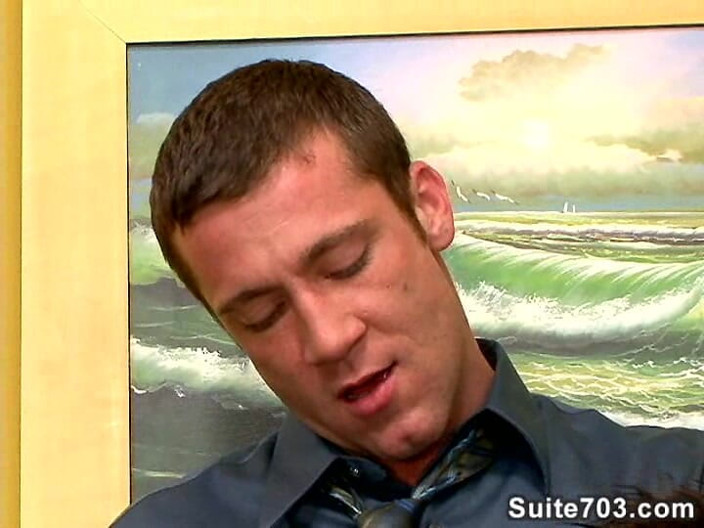 Stuite 703: Guy Parker ve Trevor Knight
