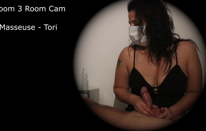 Jerky Sluts: Tori - labă cu camera de cameră