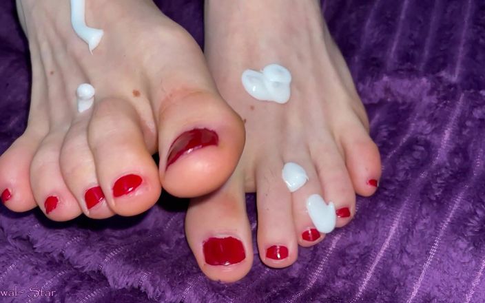 Khawal Star: Khawal manliga vita fötter röd polsk gnugga lotion fotfetish