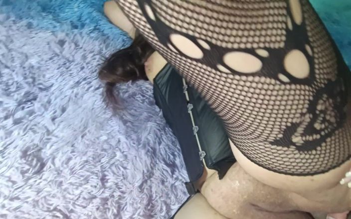Valery Saenz xxx: Deep Anal with My Husband's Friend