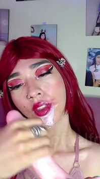 Ep 11 - cámara en vivo en primer plano chupando tu polla con crema