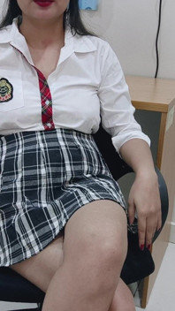 Hintli üniversite öğretmeni genç desi öğrencisine seks dersi veriyor ve sikiliyor