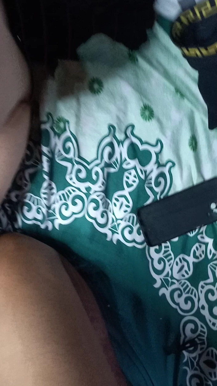 Eatrella j: มีลูกพี่ลูกน้องอยู่คนเดียว