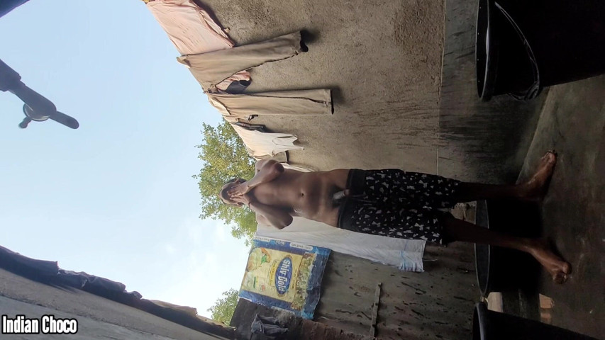 Choco 7-5 Bathing (Wild Stud)