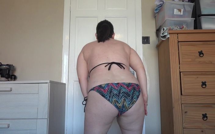 Littlevixen: Niegrzeczne zielone bikini rozbiórki