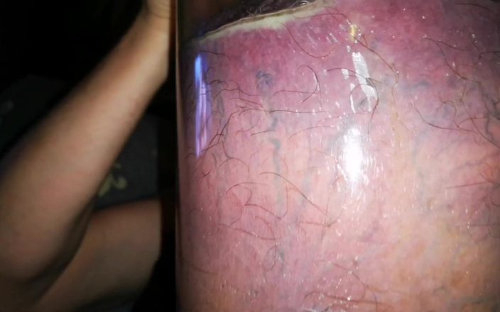 Monster_Meat_: Berusaha keluar, tapi terjebak di tabungku