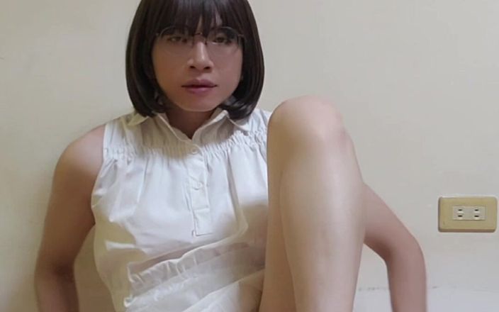 Taiwancdgirl: Анальний секс на високих підборах у білій сукні на високих підборах
