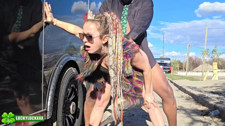 Lucky Luck XXX: Anastasia, fille chanceuse - une Eurasienne épicée se fait baiser sur un...