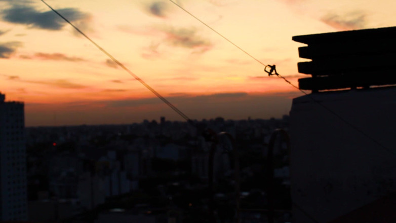 YeahHanna: Я швидко трахаю свою дівчину на даху коледжу