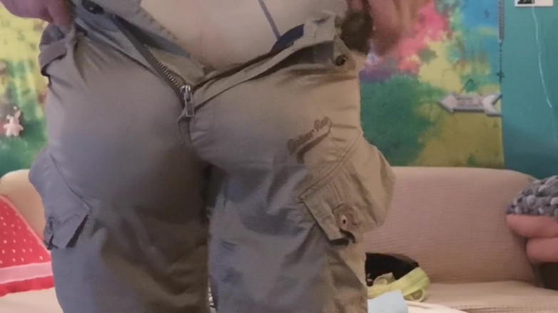 Monster_Meat_: ये शॉर्ट्स अब मेरे लिए तंग और छोटे हैं