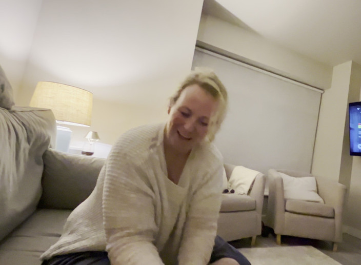 Just A Mom Bod: 남편을 빨아주는 엄마의 몸