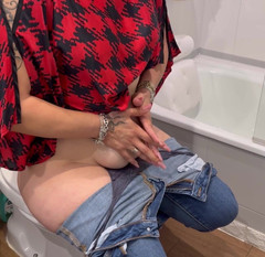 Pretty princess studio: Mokré prdy v džínách