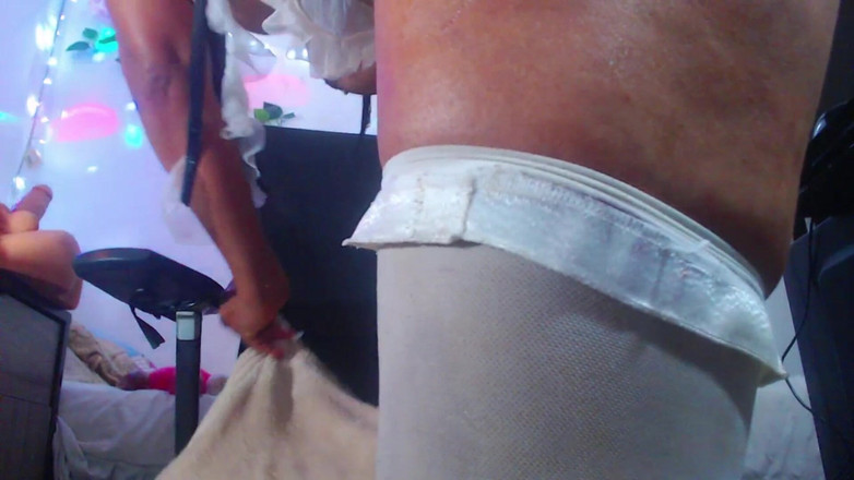 Alexaqueen: Masturbându-mi pizda și călărind jucăria mea de tors