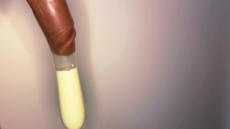 Greedy truck: Freche blondine bekommt von einem großen, dicken schwanz einen schönen...