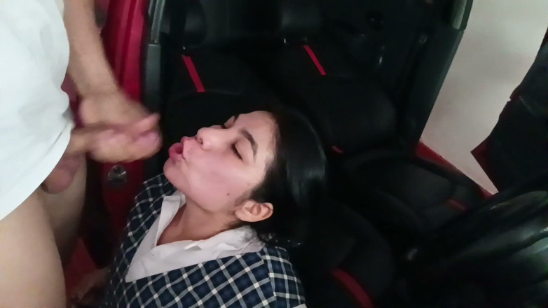 venusandzeus: Sesso con studentesse nel luogo dove si trova un hotel....