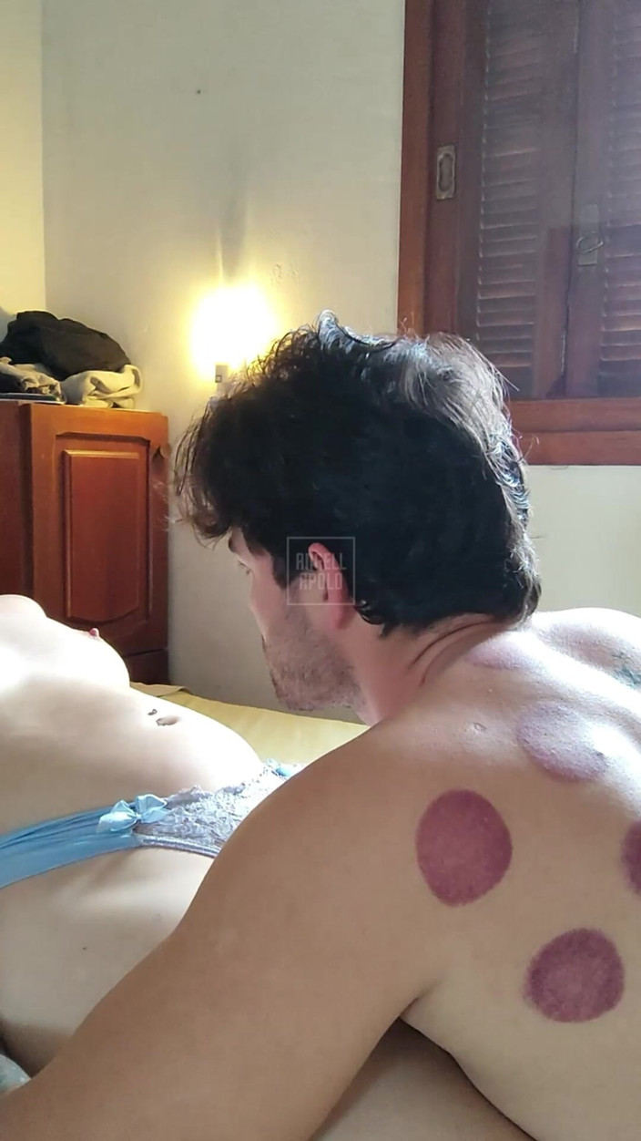 ApoloAngell: Sání Růžové Kundičky Mé Nevlastní Sestry, Dokud Se Nevyvrcholí A...