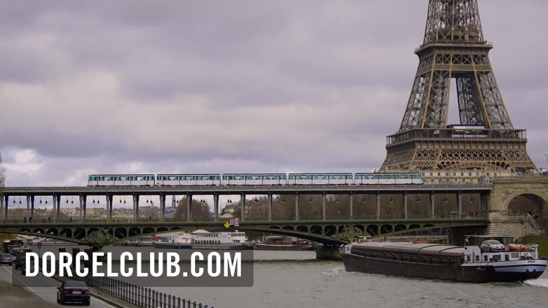 Dorcel Club: Pesta seks tegar di kelab swinger