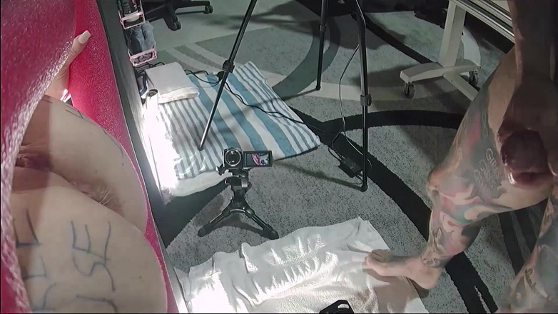 Phoenix Rizin': Orgasmi gloryhole con Intro e Outros