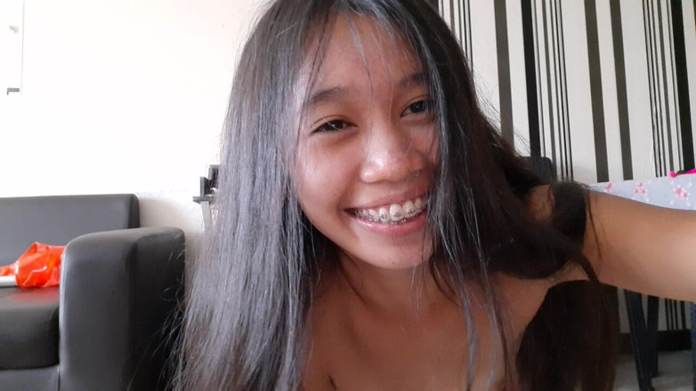 creamberryfairy: de padrastro hace pis en silla