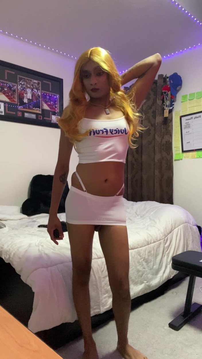 FemBoyAmi: Hot Indian Fem Boy College Sissy Slut Cum on Self...