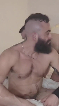 Orso alessio venezi serve il suo padrone