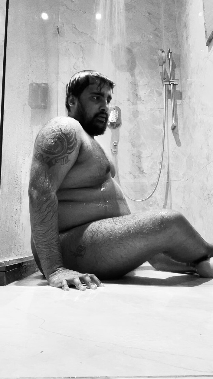 ObsidianFurry: Joven oso se masturba mientras se ducha