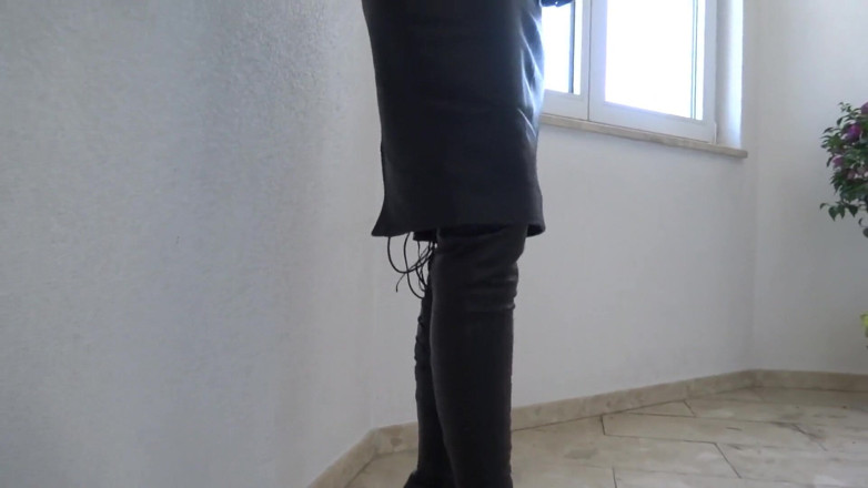 Lady Victoria Valente: Follow me, slave - overknee leather boots