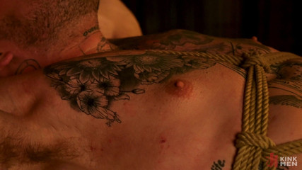 Kink men series: Delirio silencioso de colina: parte 2