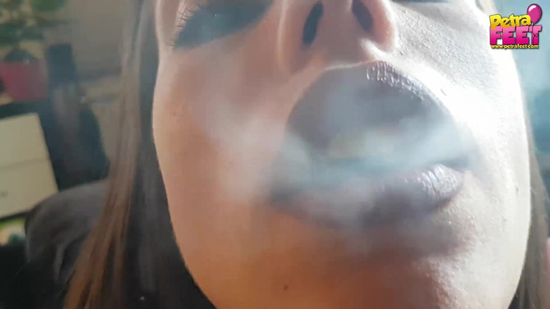 Smokin Fetish: 그녀의 젖가즘