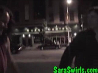 Sara Swirls Interracial Cuckold Erotica: 큰 흑인 마스터 Brutus 흑인 쇼 바람난 남편 어떻게 그의 뜨거운 아내 사라 소용돌이 시오후키