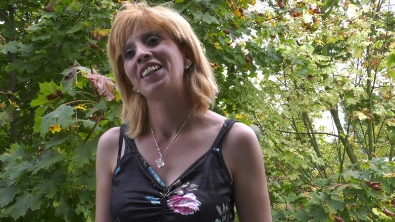 HPG Production: アラブのクーガーが2つの太ったチンコをしゃぶる