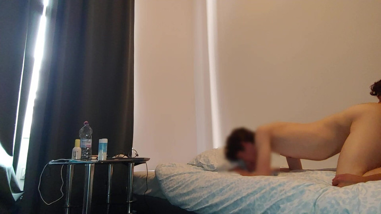 LeoTeenLatinos: Agradando o Twink do Leste Europeu