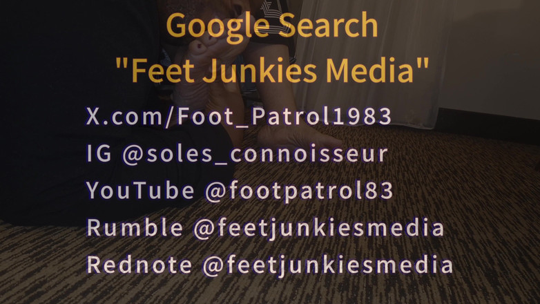 Foot Patrol: Sunny12s - peituda peituda fazendo audição para modelo de pé próximo