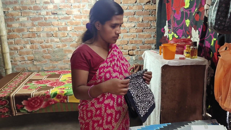 Localpron1: Hintli deshi köyü ateşli kız evde seks yapıyor