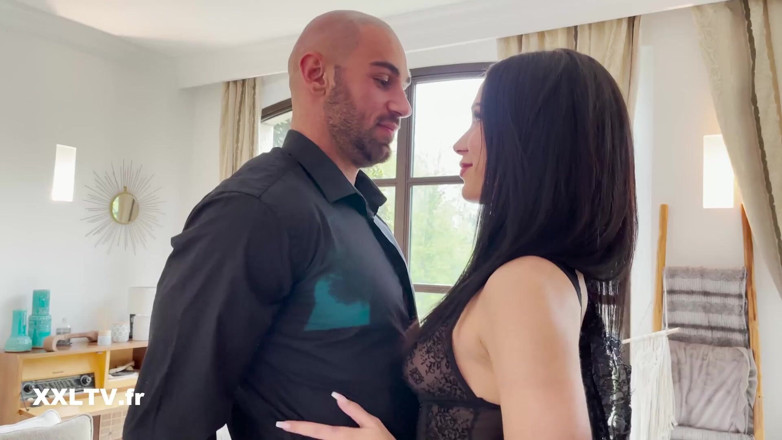 XXLTVFR: A Naughty Afternoon with Lolla Bellucci