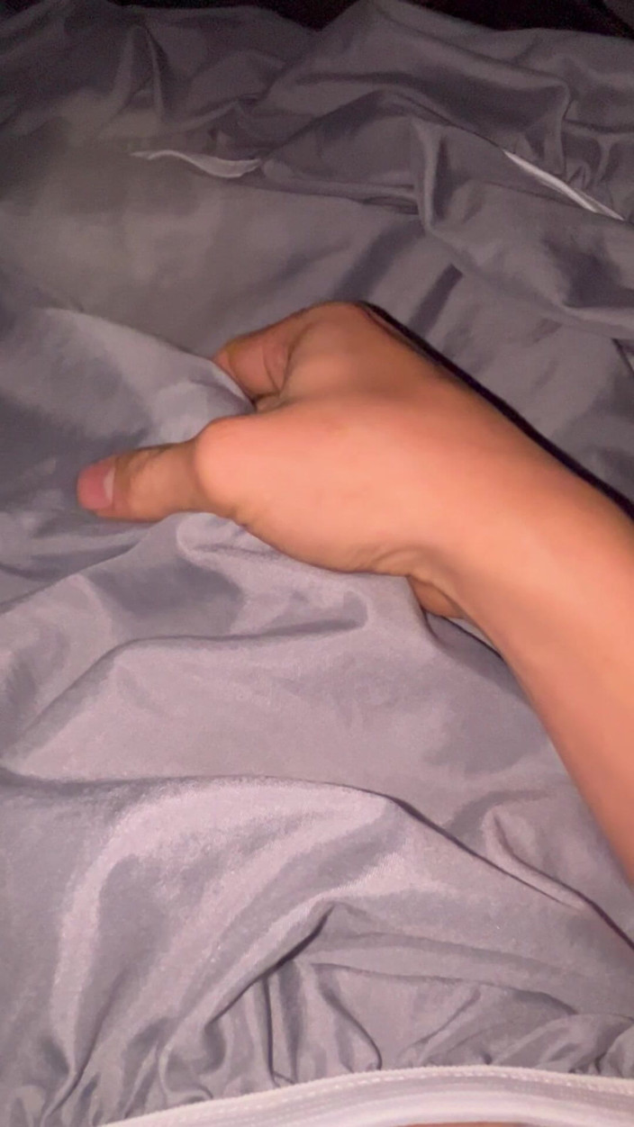 Quan Vietnam 18: Trẻ châu Á boymasturbate cu và xuất tinh