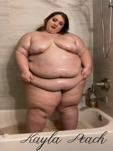 Kayla Peach studios: Uctívání ssbbw olejového těla