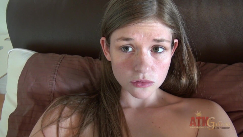 ATK Fans (Girlfriends): Ragazza magra si prende un creampie