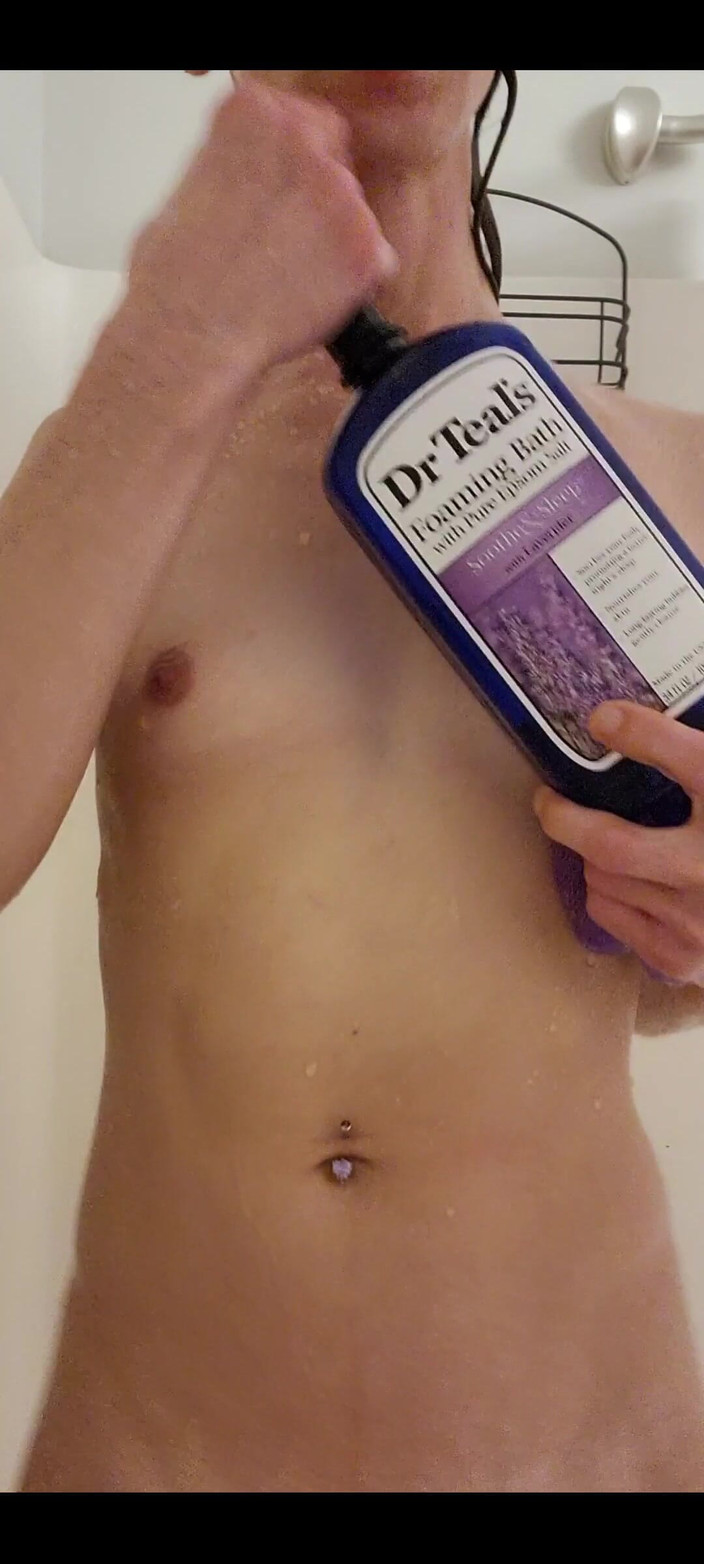 Shannon Rogue: 一緒にシャワーを浴びてくれないのが残念だ