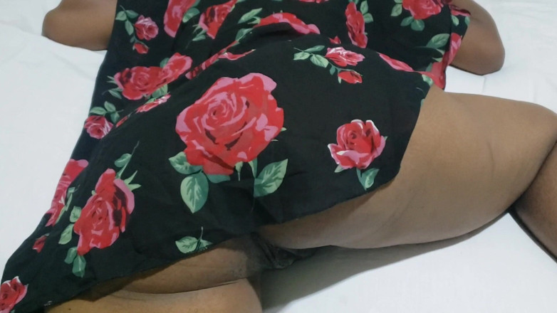 Lovemina: You Like This Ass - Lingerie branca faz qualquer pau explodir...