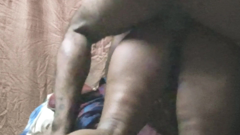 Indian anal: Ma belle-sœur se fait sodomiser, mais avec du plaisir