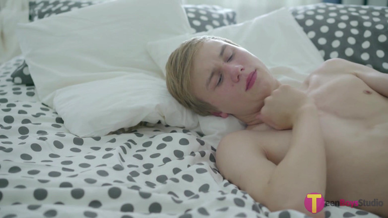 Doggy boys: Blond Teen Boy Spread Ass Cheeks for Deep Anal Toy...